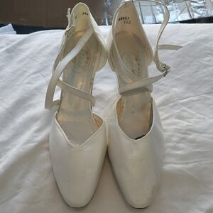 Elegant White Women's Shoes